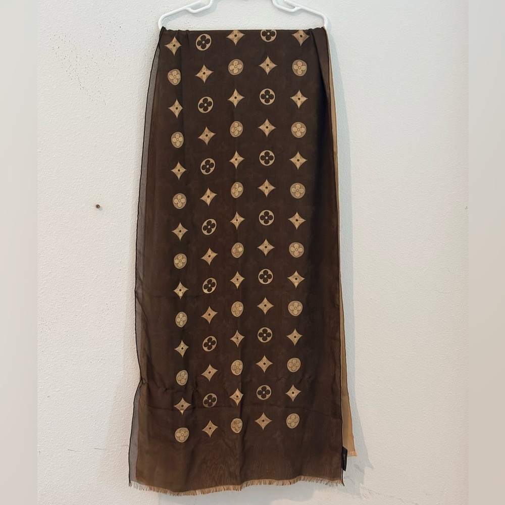 LOUIS VUITTON VINTAGE BROWN AND GOLD SCARF